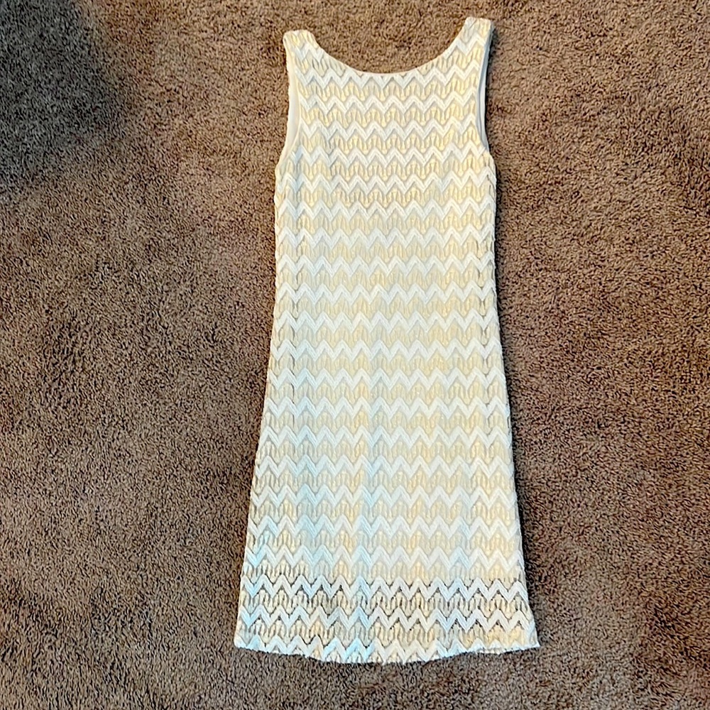 Low back mini dress gold and cream white